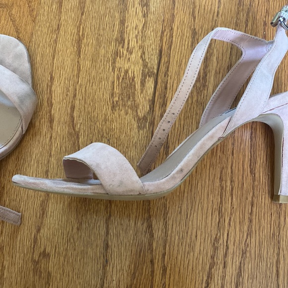 Steve Madden Faith Suede Ankle Strap Heel. Size 8. - Picture 8 of 11